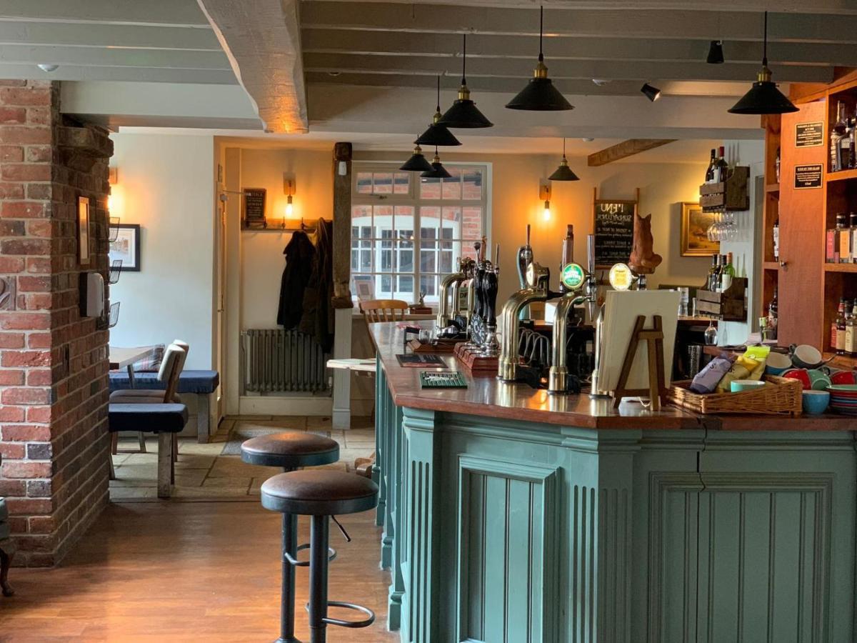 The Boot And Shoe Inn Flintham 外观 照片