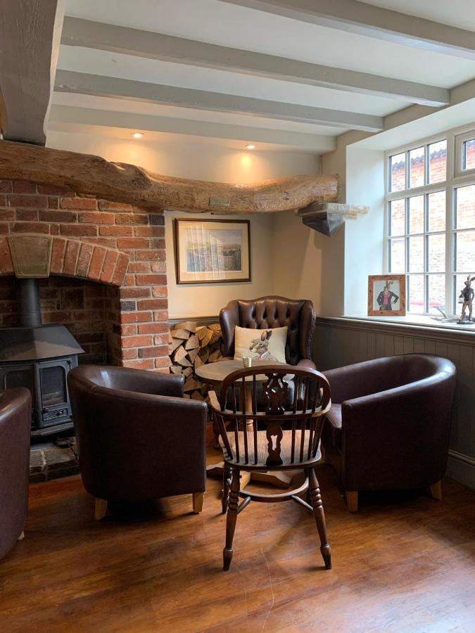 The Boot And Shoe Inn Flintham 外观 照片